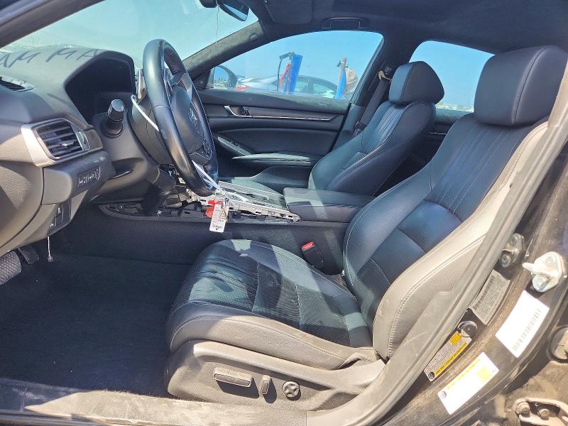 68684786 :رقم المزاد ، 1HGCV2F91MA010733 vin ، 2021 Honda Accord مزاد بيع