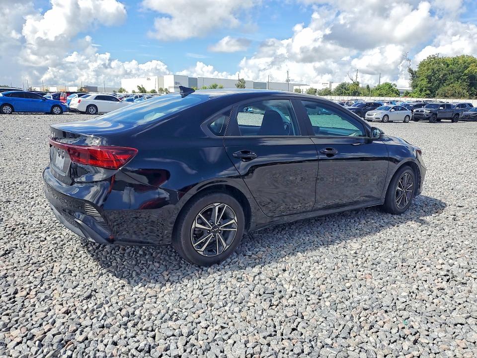 66899486 :رقم المزاد ، 3KPF24AD1PE690954 vin ، 2023 Kia Forte مزاد بيع