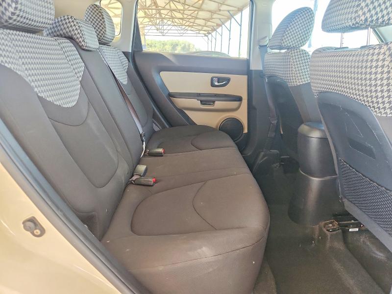 70137366 :رقم المزاد ، KNDJT2A62C7456216 vin ، 2012 Kia Soul مزاد بيع