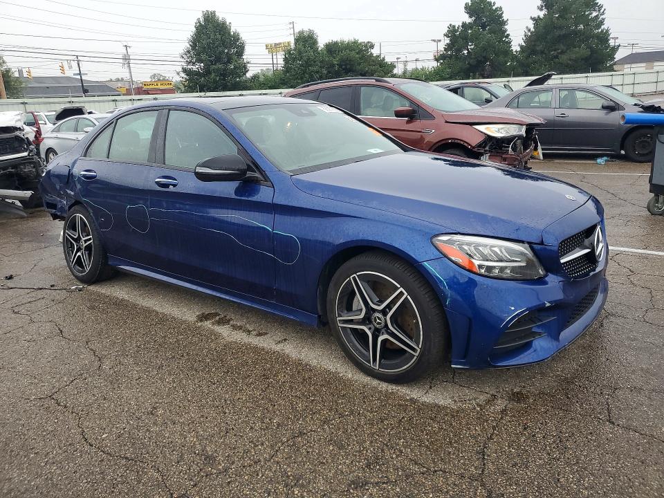 68387836 :رقم المزاد ، W1KWF8EB8LR597356 vin ، 2020 Mercedes-benz C مزاد بيع