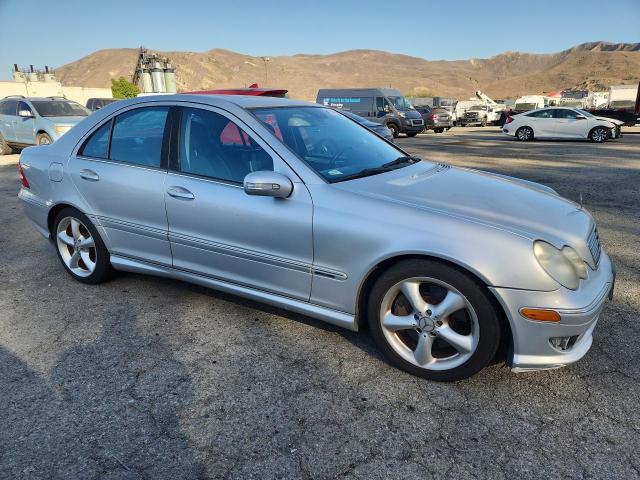 Продажа на аукционе авто 2006 Mercedes-benz C, vin: WDBRF52H16A835595, номер лота: 71038876