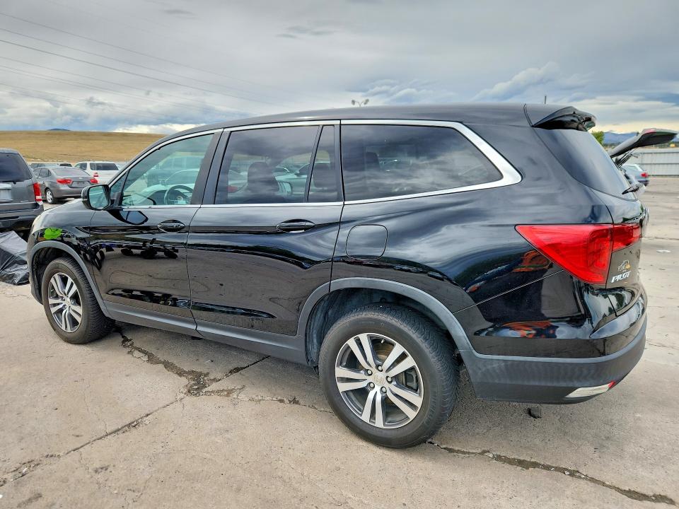 69166176 :رقم المزاد ، 5FNYF6H56JB038338 vin ، 2018 Honda Pilot مزاد بيع