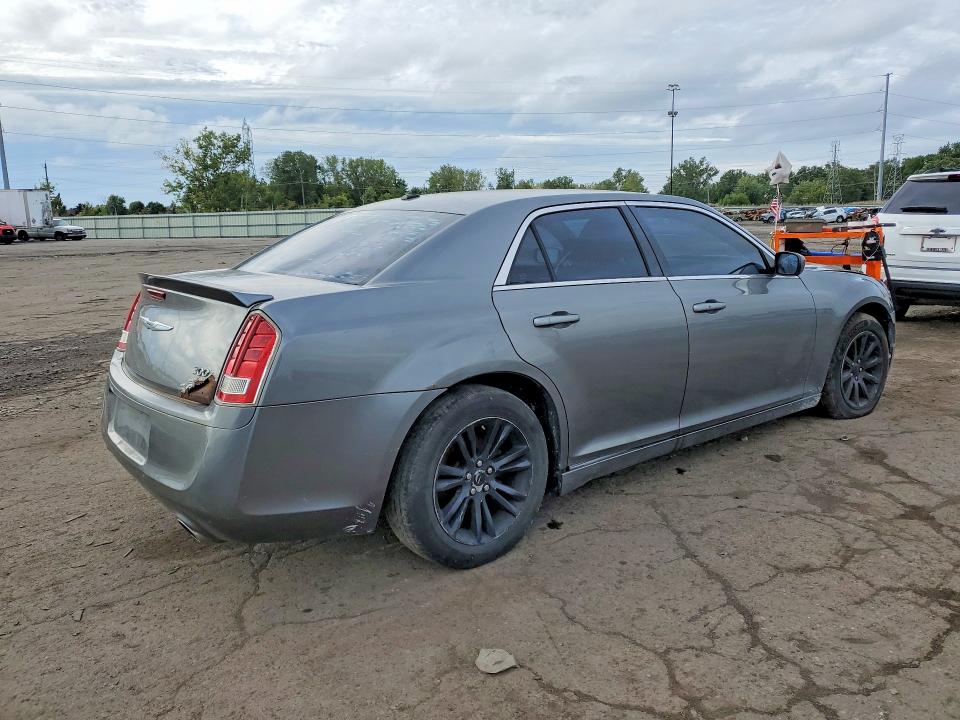 69825806 :رقم المزاد ، 2C3CCABG8CH289573 vin ، 2012 Chrysler 300 مزاد بيع