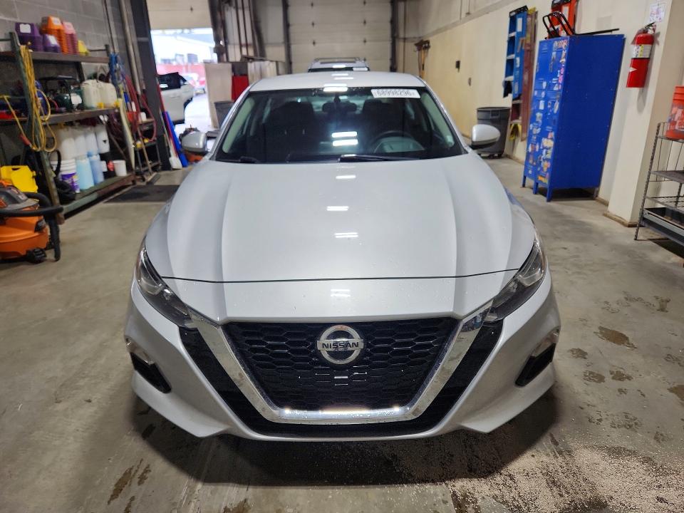 2020 Nissan Altima მანქანა იყიდება აუქციონზე, vin: 1N4BL4BVXLC212820, აუქციონის ნომერი: 68998296