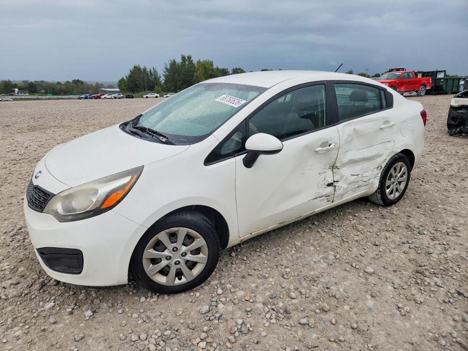 68780626 :رقم المزاد ، KNADM4A31F6428930 vin ، 2015 Kia Rio مزاد بيع
