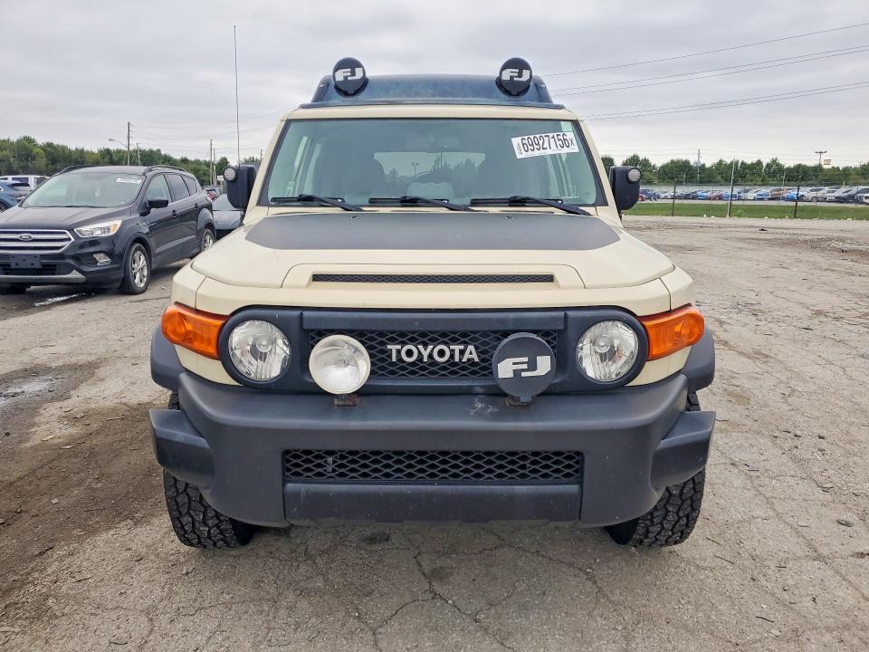 69927156 :رقم المزاد ، JTEBU4BFXAK076199 vin ، 2010 Toyota Fj Cruiser مزاد بيع