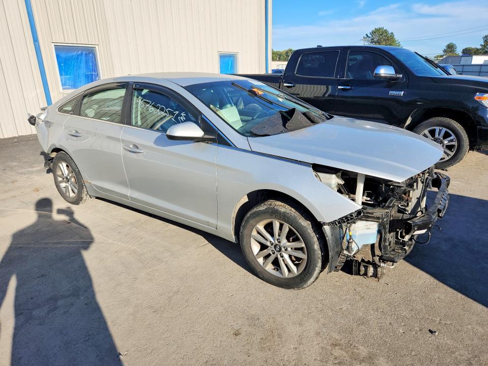 70295256 :رقم المزاد ، 5NPE24AF6HH573431 vin ، 2017 Hyundai Sonata مزاد بيع