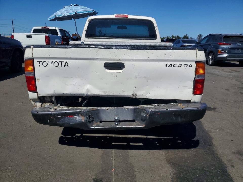 2000 Toyota Tacoma მანქანა იყიდება აუქციონზე, vin: 5TENL42N9YZ713357, აუქციონის ნომერი: 70682476