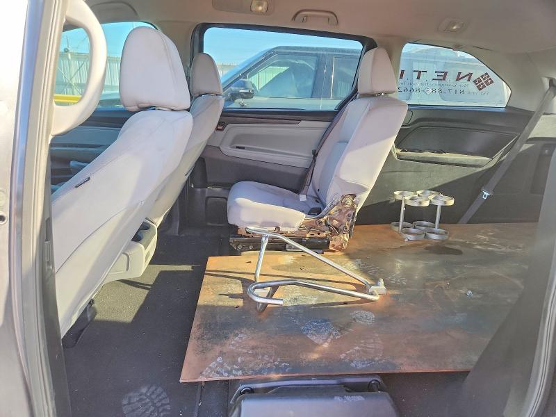 68997036 :رقم المزاد ، 5FNRL6H24JB036106 vin ، 2018 Honda Odyssey مزاد بيع