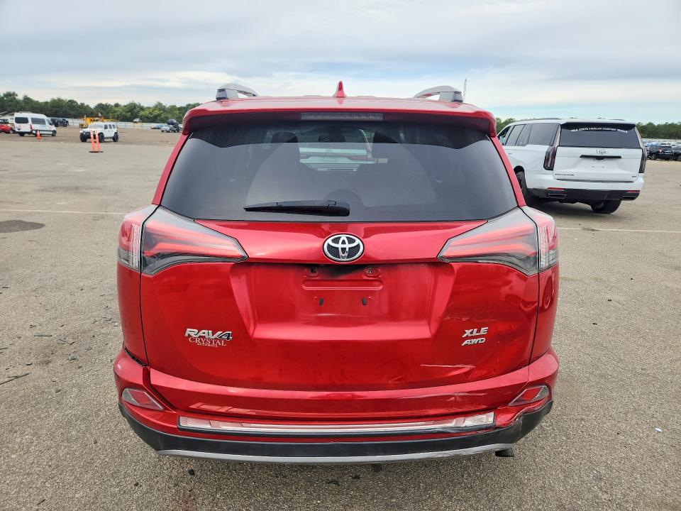 70139106 :رقم المزاد ، 2T3RFREV4HW571724 vin ، 2017 Toyota Rav4 مزاد بيع