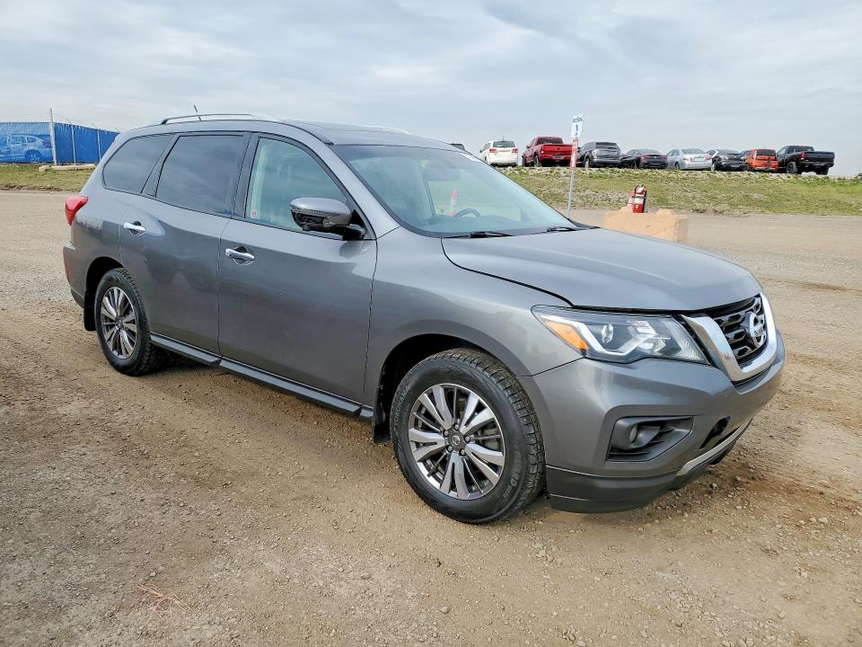 Продажа на аукционе авто 2018 Nissan Pathfinder, vin: 5N1DR2MM2JC630324, номер лота: 70455656