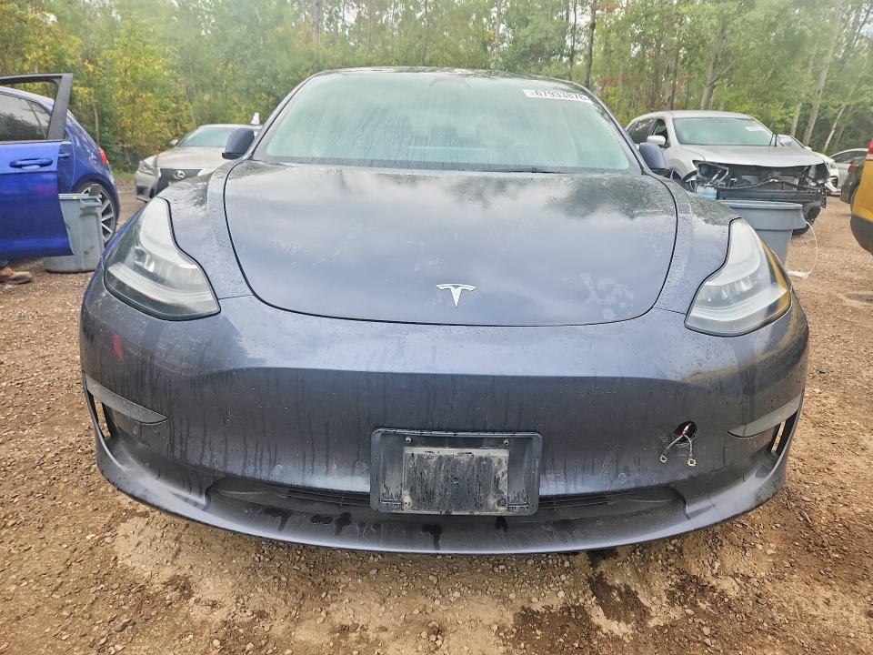67933876 :رقم المزاد ، 5YJ3E1EB3NF274784 vin ، 2022 Tesla Model 3 مزاد بيع