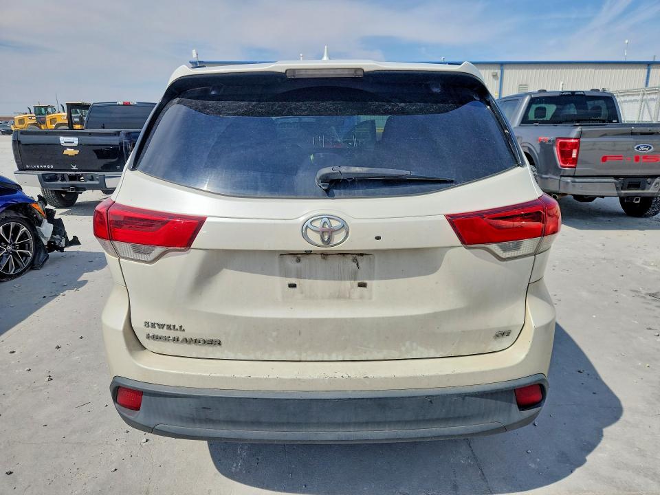 70456086 :رقم المزاد ، 5TDKZRFH4HS507945 vin ، 2017 Toyota Highlander مزاد بيع