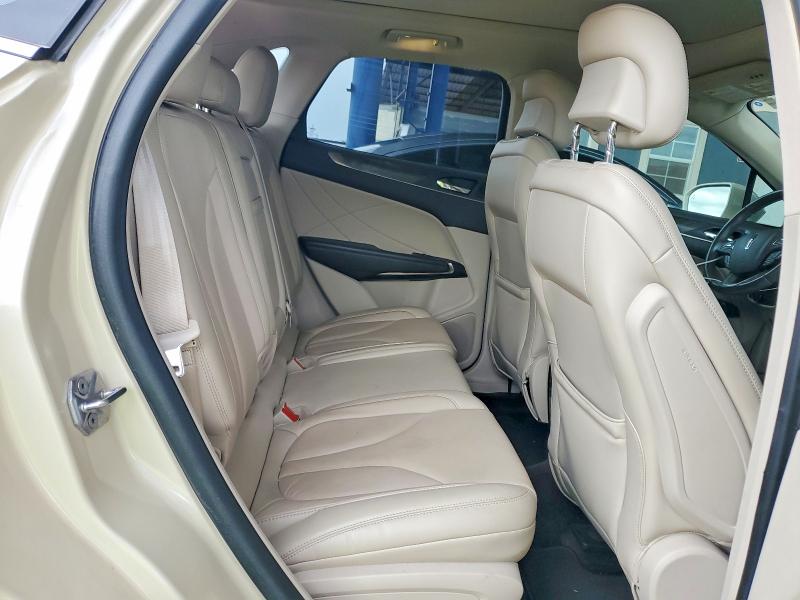 Продажа на аукционе авто 2018 Lincoln Mkc, vin: 5LMCJ3C95JUL30984, номер лота: 70024576