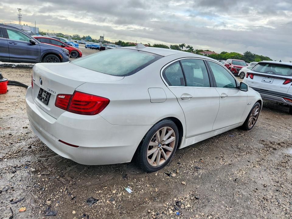Продаж на аукціоні авто 2013 Bmw 528, vin: WBAXH5C53DD108250, номер лоту: 69169516
