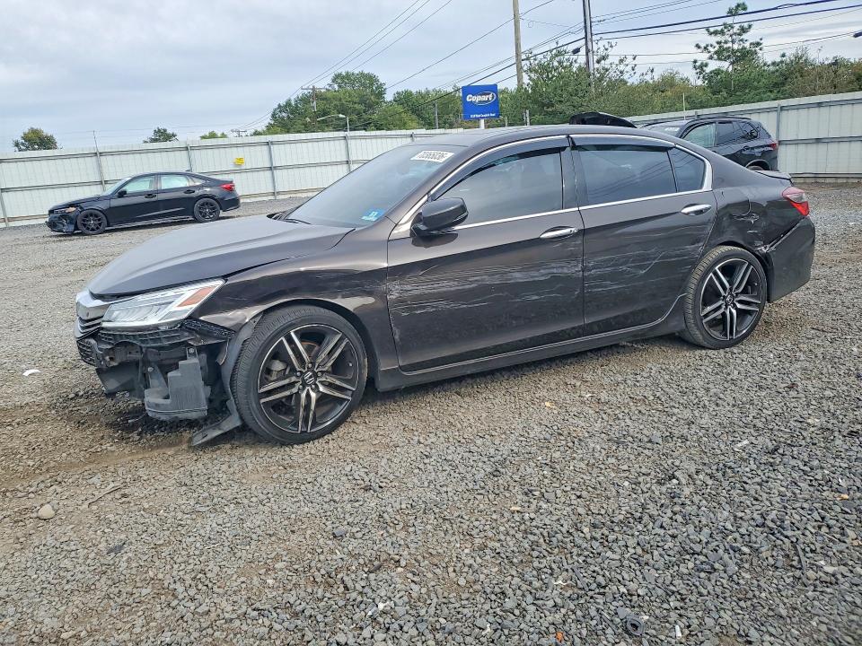 70365036 :رقم المزاد ، 1HGCR3F93HA019353 vin ، 2017 Honda Accord مزاد بيع