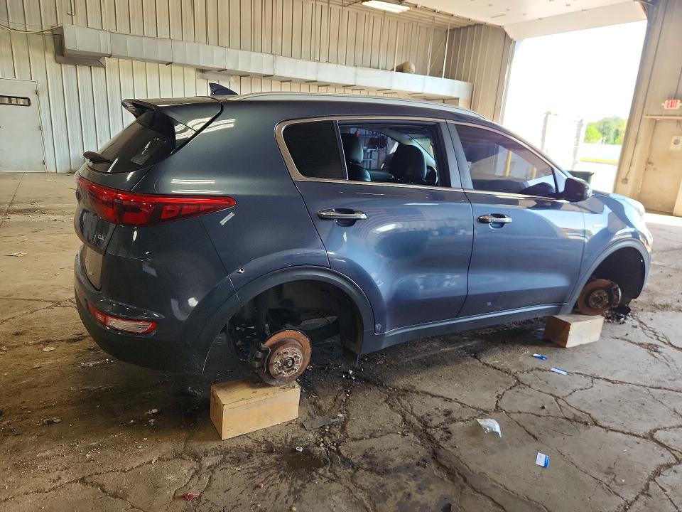 Продажа на аукционе авто 2017 Kia Sportage, vin: KNDPNCAC9H7100367, номер лота: 67967856