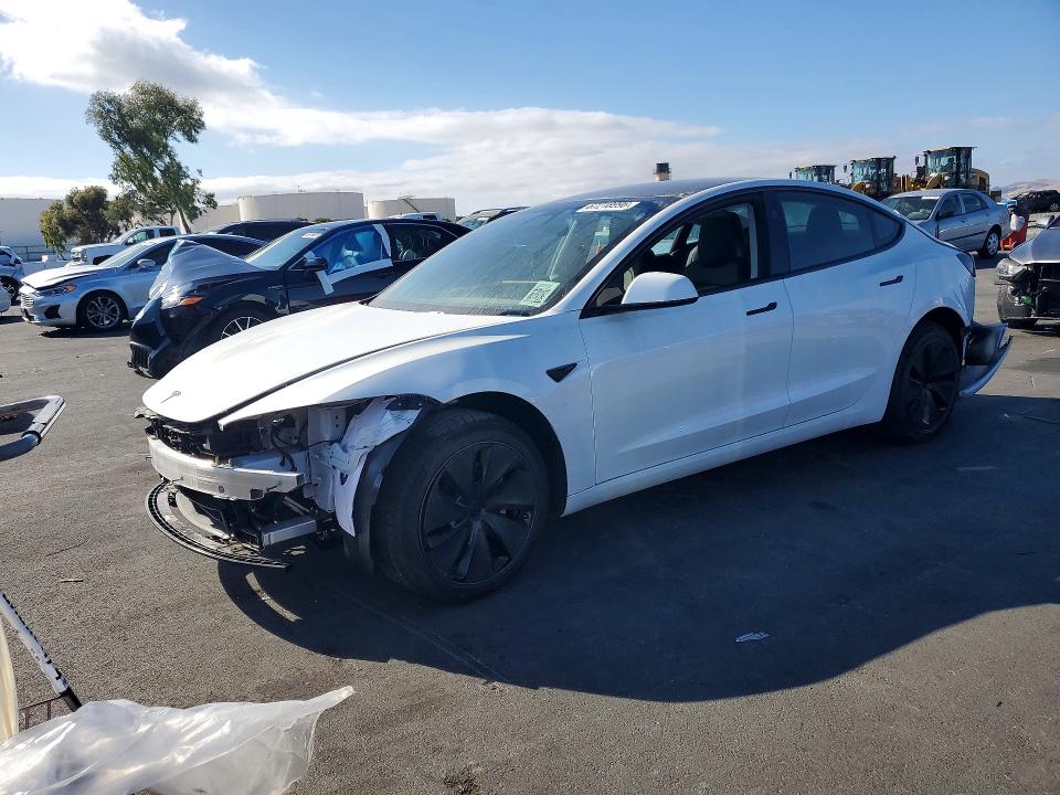 2026 Tesla Model 3 მანქანა იყიდება აუქციონზე, vin: 5YJ3E1EAXTF206437, აუქციონის ნომერი: 67218996