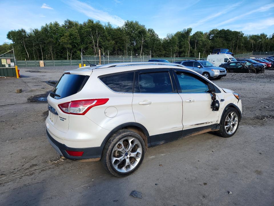2014 Ford Escape მანქანა იყიდება აუქციონზე, vin: 1FMCU9JX1EUC15139, აუქციონის ნომერი: 69111696