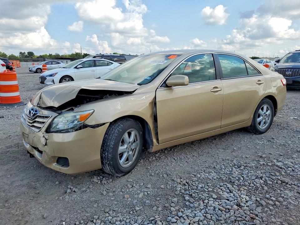 69809626 :رقم المزاد ، 4T1BF3EK6AU075486 vin ، 2010 Toyota Camry مزاد بيع