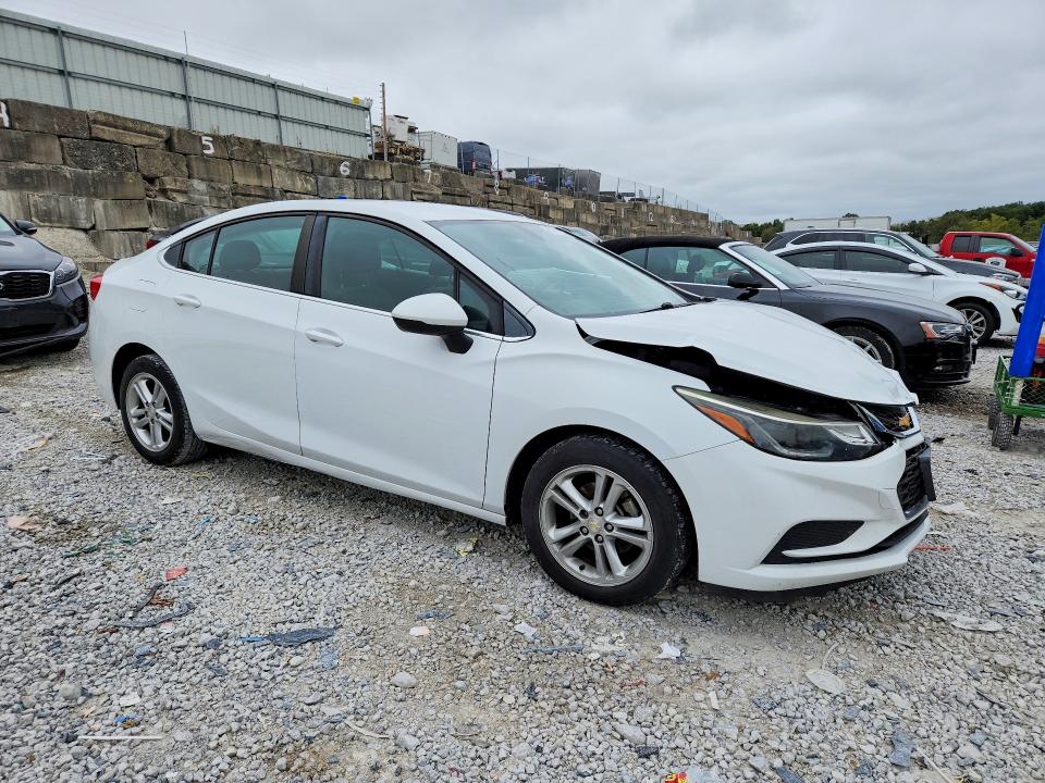 Продажа на аукционе авто 2017 Chevrolet Cruze, vin: 1G1BE5SM5H7122940, номер лота: 69911216