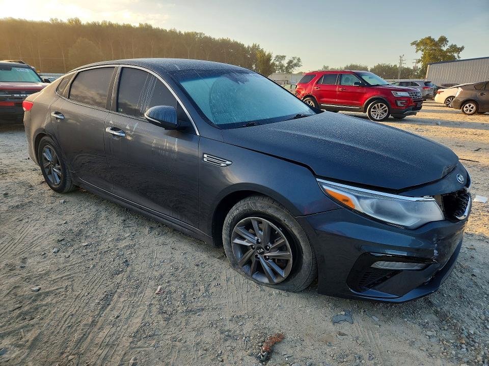 2020 Kia Optima მანქანა იყიდება აუქციონზე, vin: 5XXGT4L34LG436842, აუქციონის ნომერი: 69001216