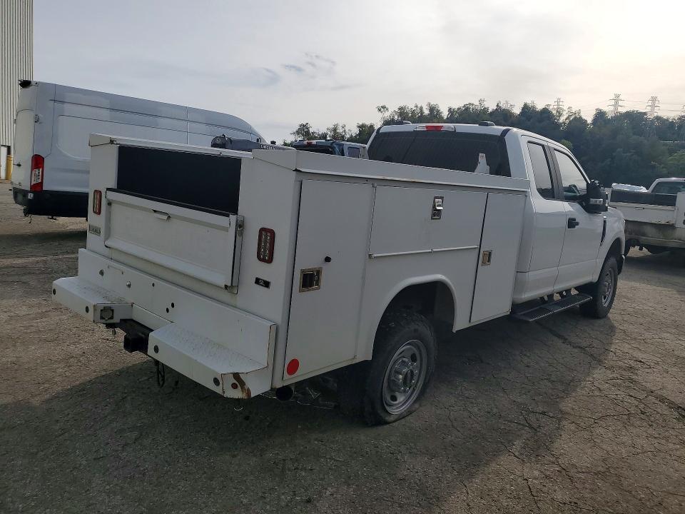 69418096 :رقم المزاد ، 1FT7X2B68LED40446 vin ، 2020 Ford F250 مزاد بيع