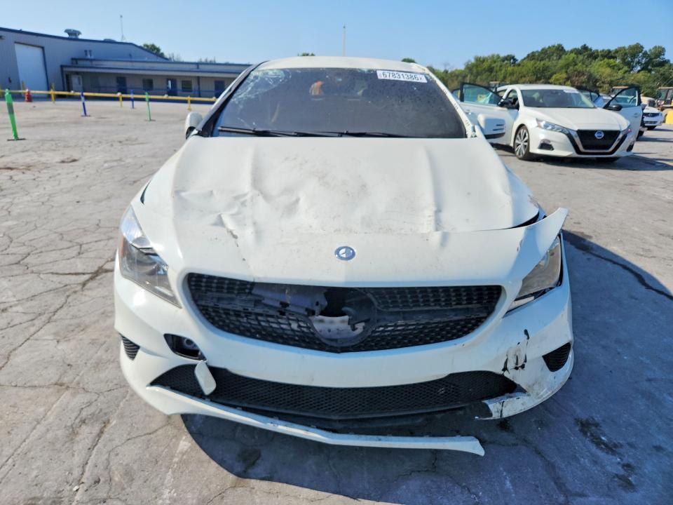 67831386 :رقم المزاد ، WDDSJ4EB3FN218510 vin ، 2015 Mercedes-benz Cla مزاد بيع