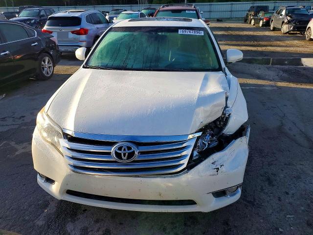 2011 Toyota Avalon მანქანა იყიდება აუქციონზე, vin: 4T1BK3DB5BU440061, აუქციონის ნომერი: 69767896