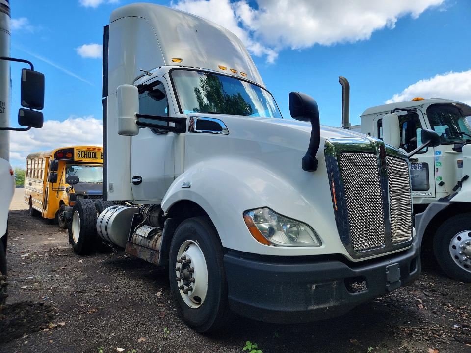 65240966 :رقم المزاد ، 1XKYA48X7GJ496724 vin ، 2016 Kenworth T680 مزاد بيع