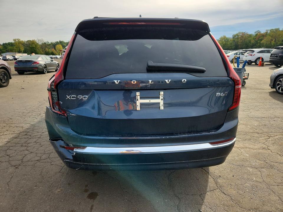 2026 Volvo Xc90 მანქანა იყიდება აუქციონზე, vin: YV4062PE4T1488361, აუქციონის ნომერი: 70056346