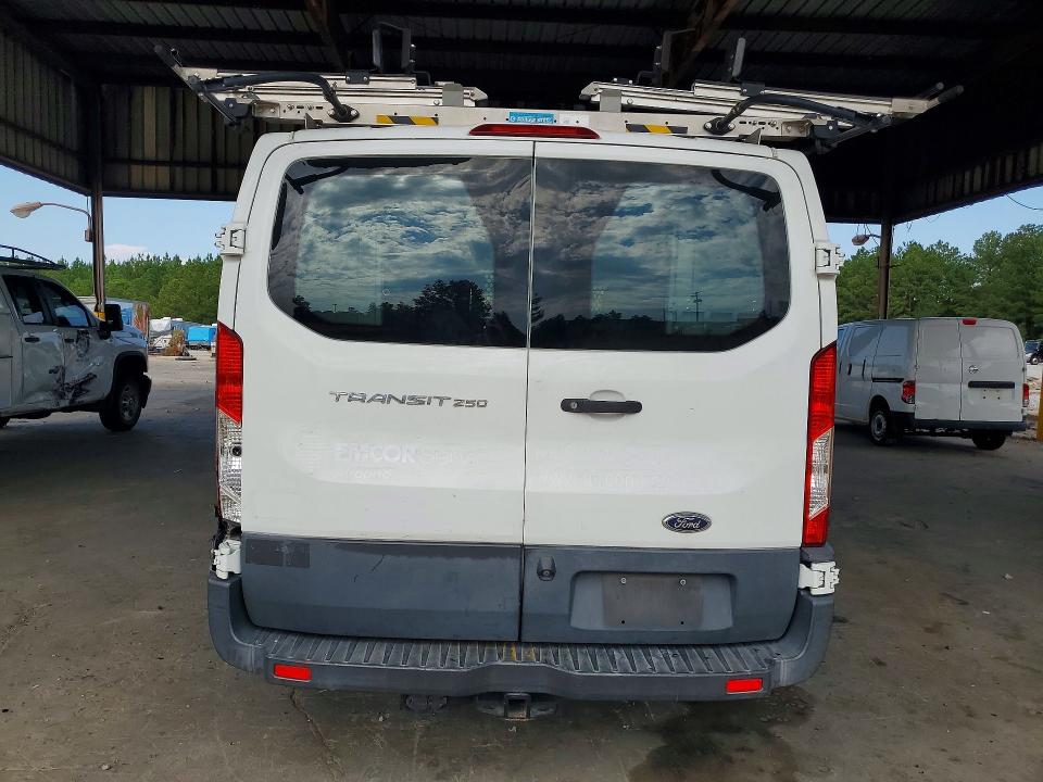 Продажа на аукционе авто 2018 Ford Transit, vin: 1FTYR1ZM7JKB27662, номер лота: 70693406