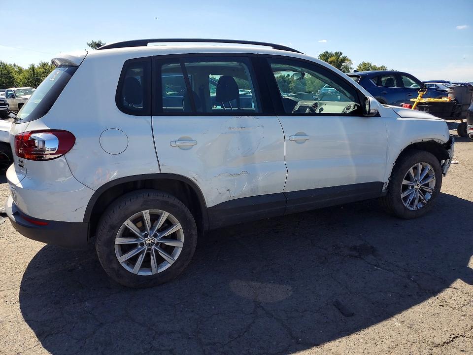 69246046 :رقم المزاد ، WVGBV7AX7HK054602 vin ، 2017 Volkswagen Tiguan مزاد بيع