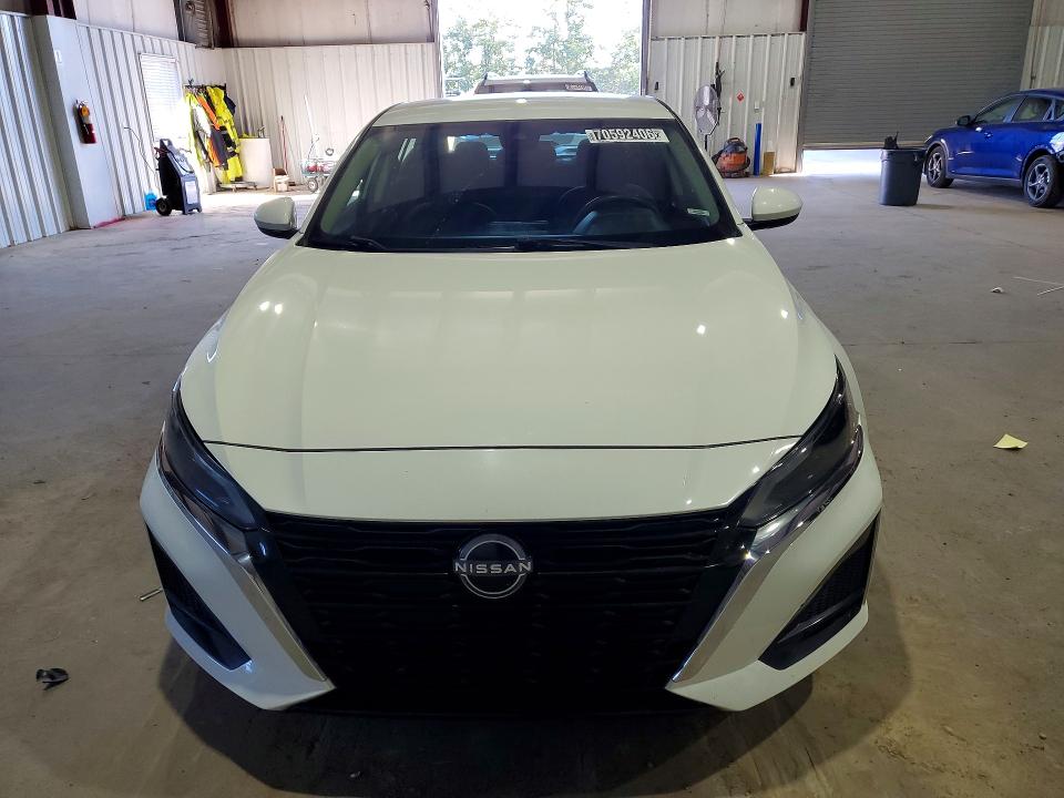 Продажа на аукционе авто 2023 Nissan Altima, vin: 1N4BL4BV4PN315905, номер лота: 70592406