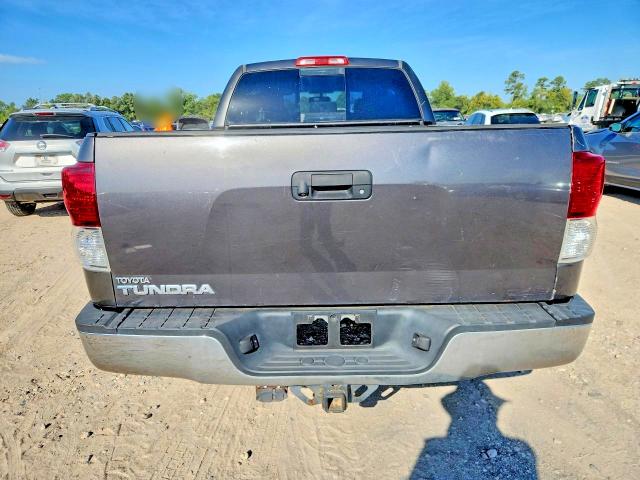 69655646 :رقم المزاد ، 5TFRM5F16CX039972 vin ، 2012 Toyota Tundra مزاد بيع