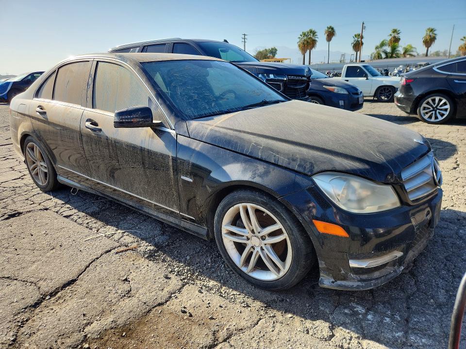 Продажа на аукционе авто 2012 Mercedes-benz C, vin: WDDGF4HB8CA609187, номер лота: 68851396