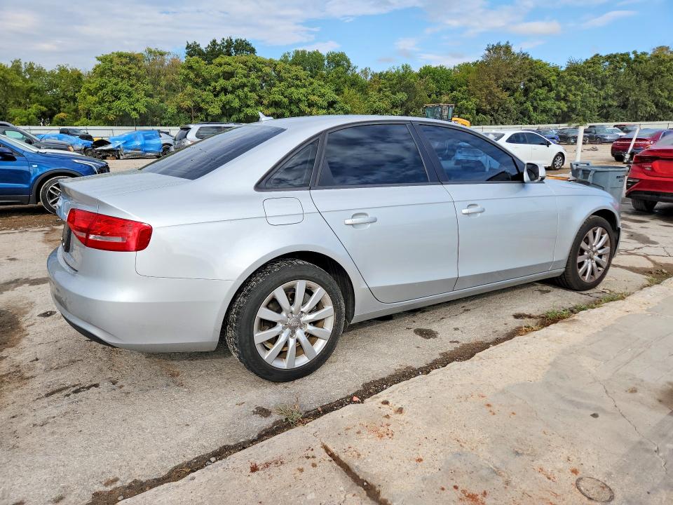 Продажа на аукционе авто 2014 Audi A4, vin: WAUAFAFL2EN043370, номер лота: 69730176