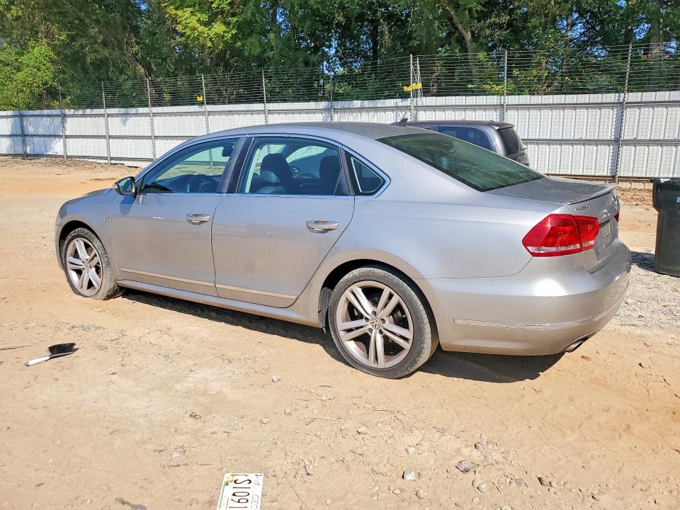 69626566 :رقم المزاد ، 1VWCM7A39CC104375 vin ، 2012 Volkswagen Passat مزاد بيع