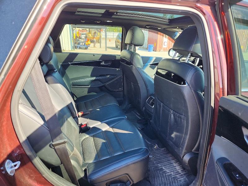 2018 Kia Sorento მანქანა იყიდება აუქციონზე, vin: 5XYPKDA5XJG352167, აუქციონის ნომერი: 67268536