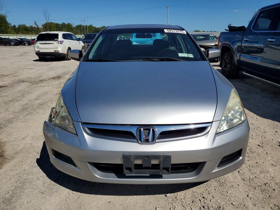 2006 Honda Accord მანქანა იყიდება აუქციონზე, vin: 1HGCM56716A136502, აუქციონის ნომერი: 68573376