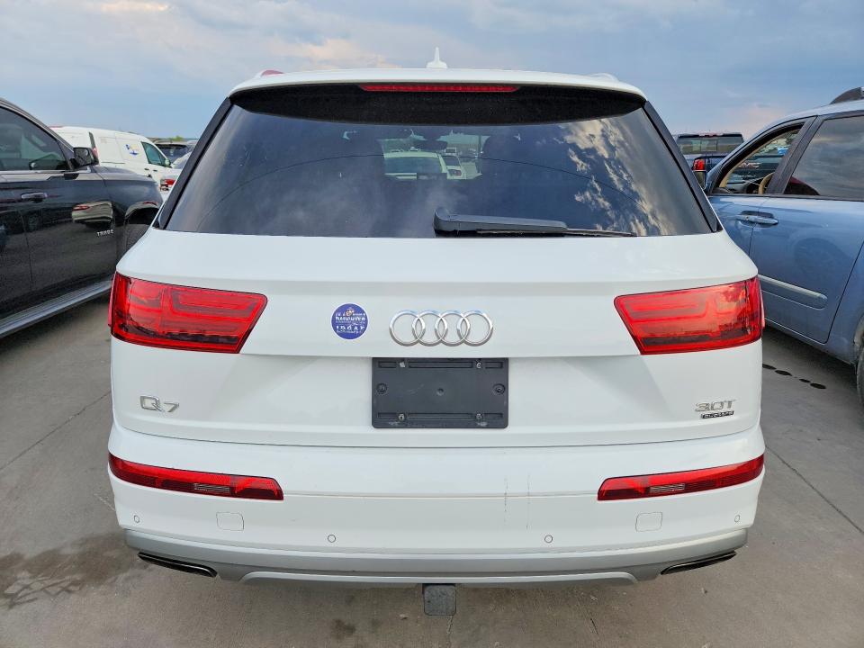 Продажа на аукционе авто 2017 Audi Q7, vin: WA1LAAF73HD036378, номер лота: 69456336