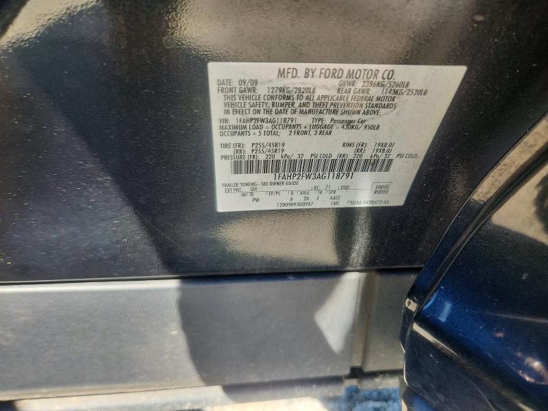 68647476 :رقم المزاد ، 1FAHP2FW3AG118791 vin ، 2010 Ford Taurus مزاد بيع