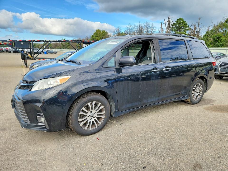Продажа на аукционе авто 2018 Toyota Sienna, vin: 5TDYZ3DC0JS962022, номер лота: 70033516