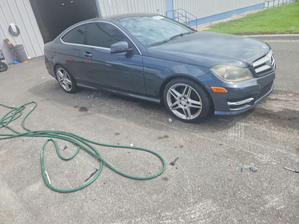 69439786 :رقم المزاد ، WDDGJ4HB3DG047020 vin ، 2013 Mercedes-benz C مزاد بيع