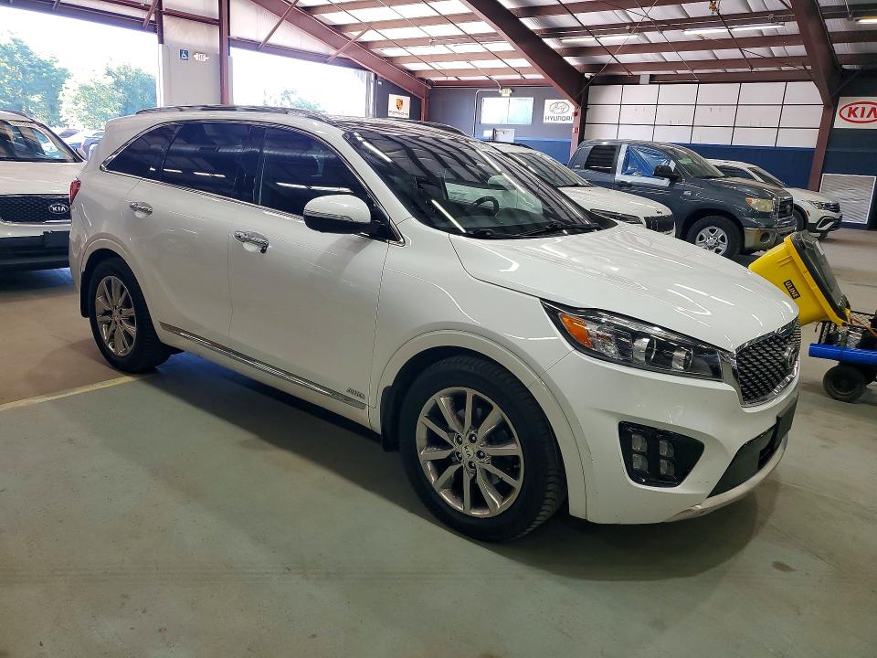 2017 Kia Sorento მანქანა იყიდება აუქციონზე, vin: 5XYPKDA59HG246111, აუქციონის ნომერი: 68613506