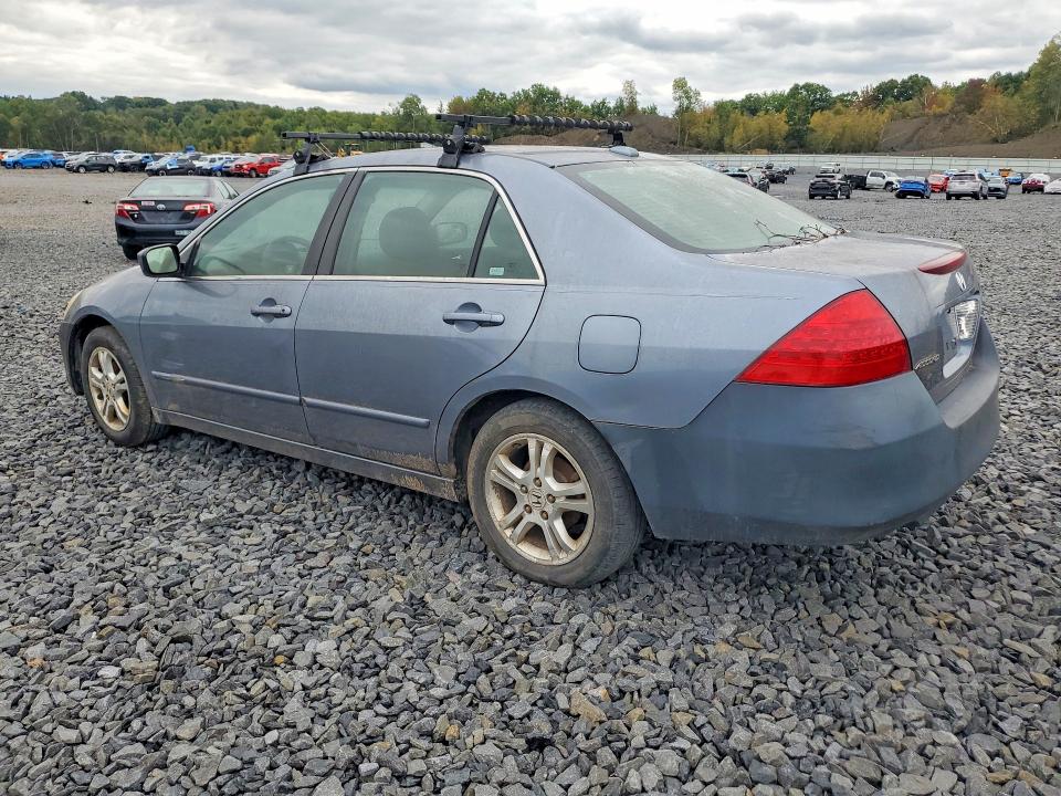2007 Honda Accord მანქანა იყიდება აუქციონზე, vin: 1HGCM56727A105471, აუქციონის ნომერი: 70132356