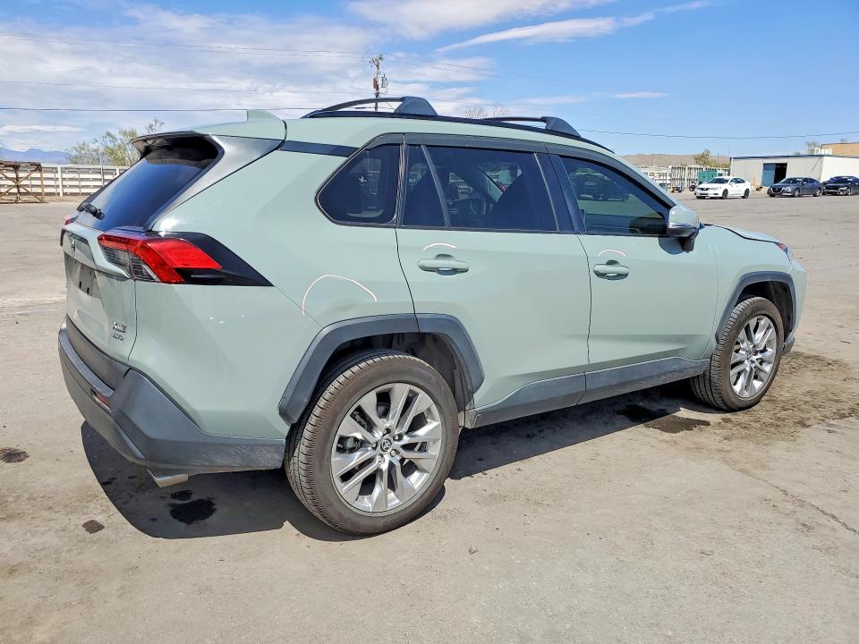 Продажа на аукционе авто 2021 Toyota Rav4, vin: JTMA1RFV5MD076837, номер лота: 68850786