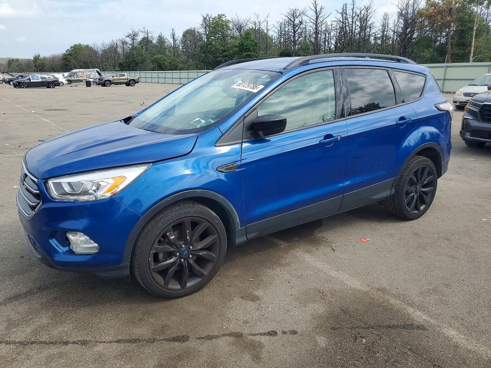 Продажа на аукционе авто 2018 Ford Escape, vin: 1FMCU0GD7JUB09197, номер лота: 68129786