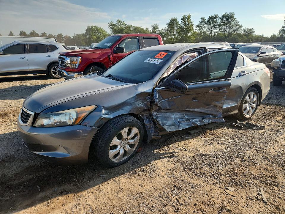 67542156 :رقم المزاد ، 1HGCP2F83AA197521 vin ، 2010 Honda Accord مزاد بيع
