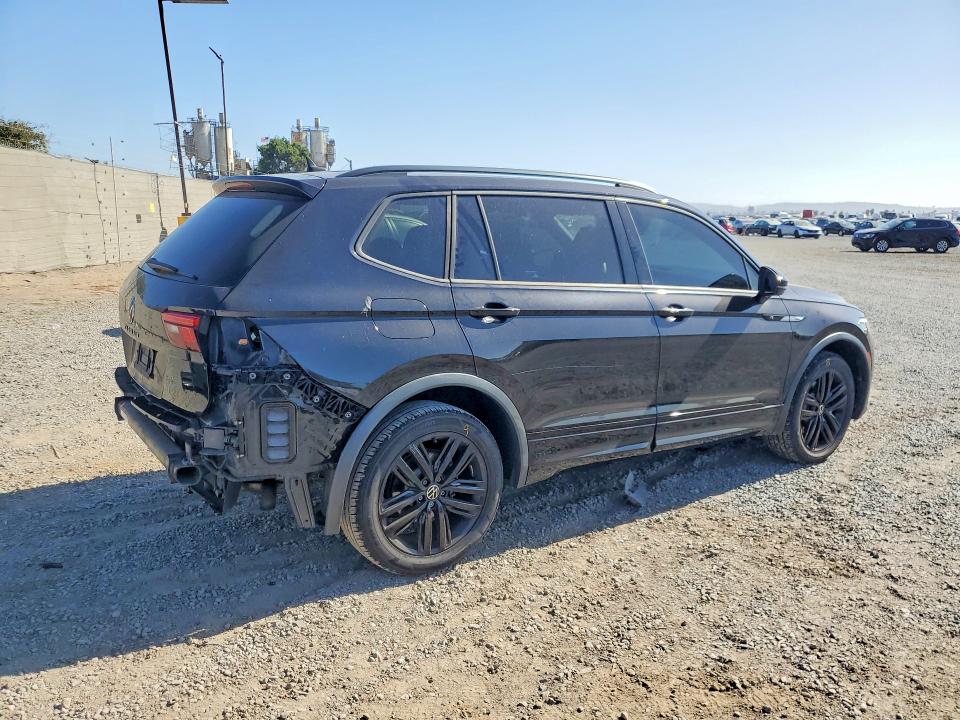 69159726 :رقم المزاد ، 3VVCB7AX5NM097343 vin ، 2022 Volkswagen Tiguan مزاد بيع